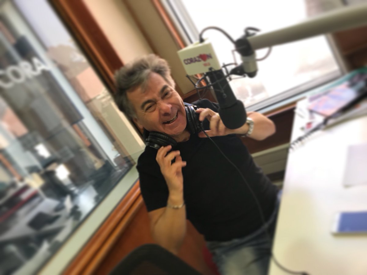 Con la mejor sonrisa en <a href="/radiocorazonfm/">Radio Corazón FM</a> ❤️🤗