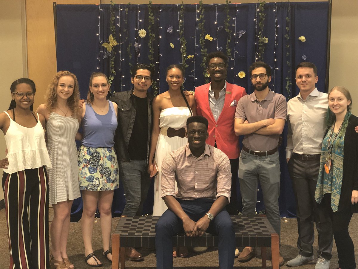 gesmithwrick's tweet photo. Cheers to an awesome year with an awesome staff of RAs in an awesome residence hall. We're living our best lives! @UTHousing #utaustin #rootedinreslife #reslife #moorehill #studentaffairs #residentassistant https://t.co/M34QE914PJ
