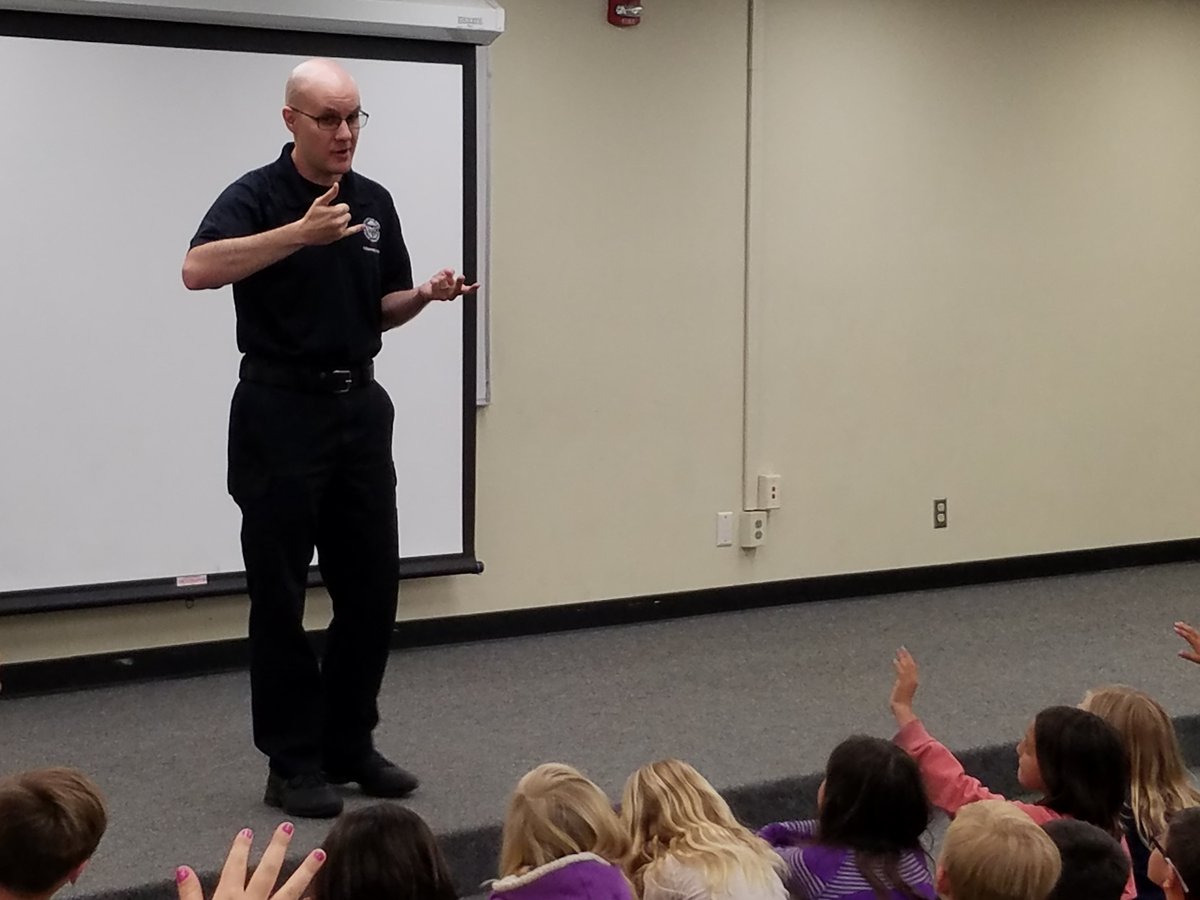 CarlsbadPolice's tweet photo. Dispatchers present 911-for-kids at Kelly Elementary. The program, targeting elementary age children, teaches important emergency skills and is available to all elementary schools. #50yearsof911 #meettheonesin911 #911forkids https://t.co/uVrK23wZG2