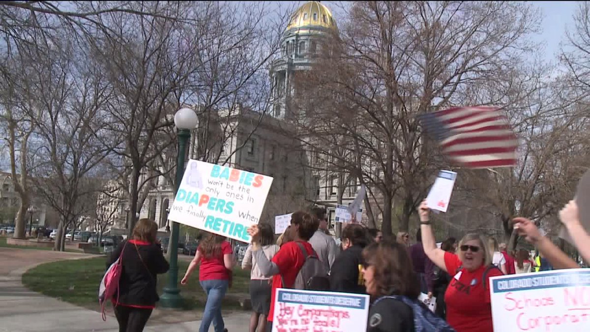 More teachers set to walk out, more districts cancel class. Via KDVR cra.in/yifytbA