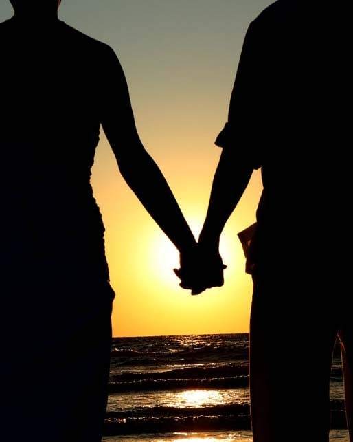 TISunsetBeach's tweet photo. Do you ever want to freeze time and let one perfect moment last forever? #SunsetBeachHouse #beachhousewedding #justsaidyes #justmarried #sunset #happilyeverafter #love #loveauthentic #liveauthentic #tuesdaymotivation #tuesdaythoughts #beachbride #beachwe… https://t.co/txDieNCqLK https://t.co/st7yVu2UVq