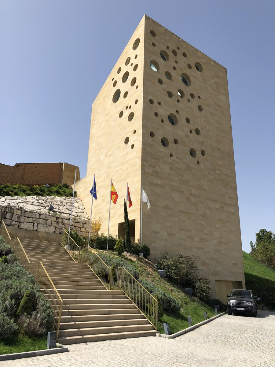 Primer día de cata <a href="/guiapenin/">Guía Peñín</a> en <a href="/DORibera/">Ribera Del Duero</a>, tras 300 vinos de añadas 2017, 2016 y algún 2015, estos son los q más nos han gustado hoy. Sin duda de las 3 añadas la mejor es 2015!!