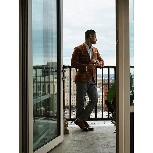 genesmirnov's tweet photo. Brandon Morrison outtake from Philadelphia Style shoot
.
.
.
.
#classyman #fashionforward #stiffdrink #styled #prdcproperties #luxurylifestyle #philadelphiastyle #sonyalpha #sonyalphasclub #zeiss #55mm #artofvisuals #makeportraits #igers_philly #philly … https://t.co/GBUqEmeNKc https://t.co/ZekXJw8cIw
