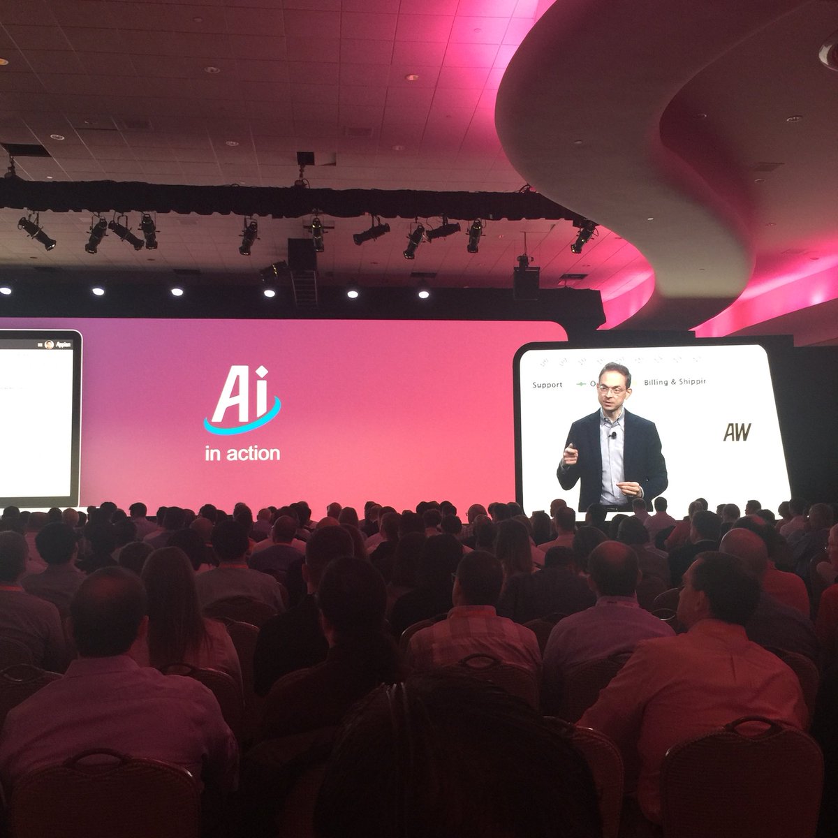 Persistentsys's tweet photo. #Artificialintelligence and delivering value through the Appian Platform. Keynote session by @Appian CEO Matt Calkins. #AppianWorld #PersistentatAW18 https://t.co/YHB8EMIOU0