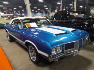 MCCF_Events's tweet image. You can’t have a 60s themed party without 60s cars. At this year’s EoFW you’ll be able to take pictures with vintage cars like this -- showcased by Gear Head Mafia Car Club. It's not too late to reserve tickets: bit.ly/2IbEBys #MCCFundADream