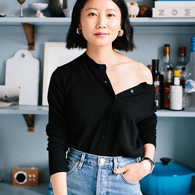 BeDazeLive's tweet photo. A new way to wear a classic. ✔️✔️
.
.
📸 @alice_gao
.
.
#fashion #style #stylish #fashion2018 #stylescout #chic #fashionblog #fashionista #details #springstyle #ss18 #inspiration #cardigan #everlane #bareshoulder #styling #ootd #whatiwore #dailyin… https://t.co/MXVLc83bQf https://t.co/JcBVKkmzHg