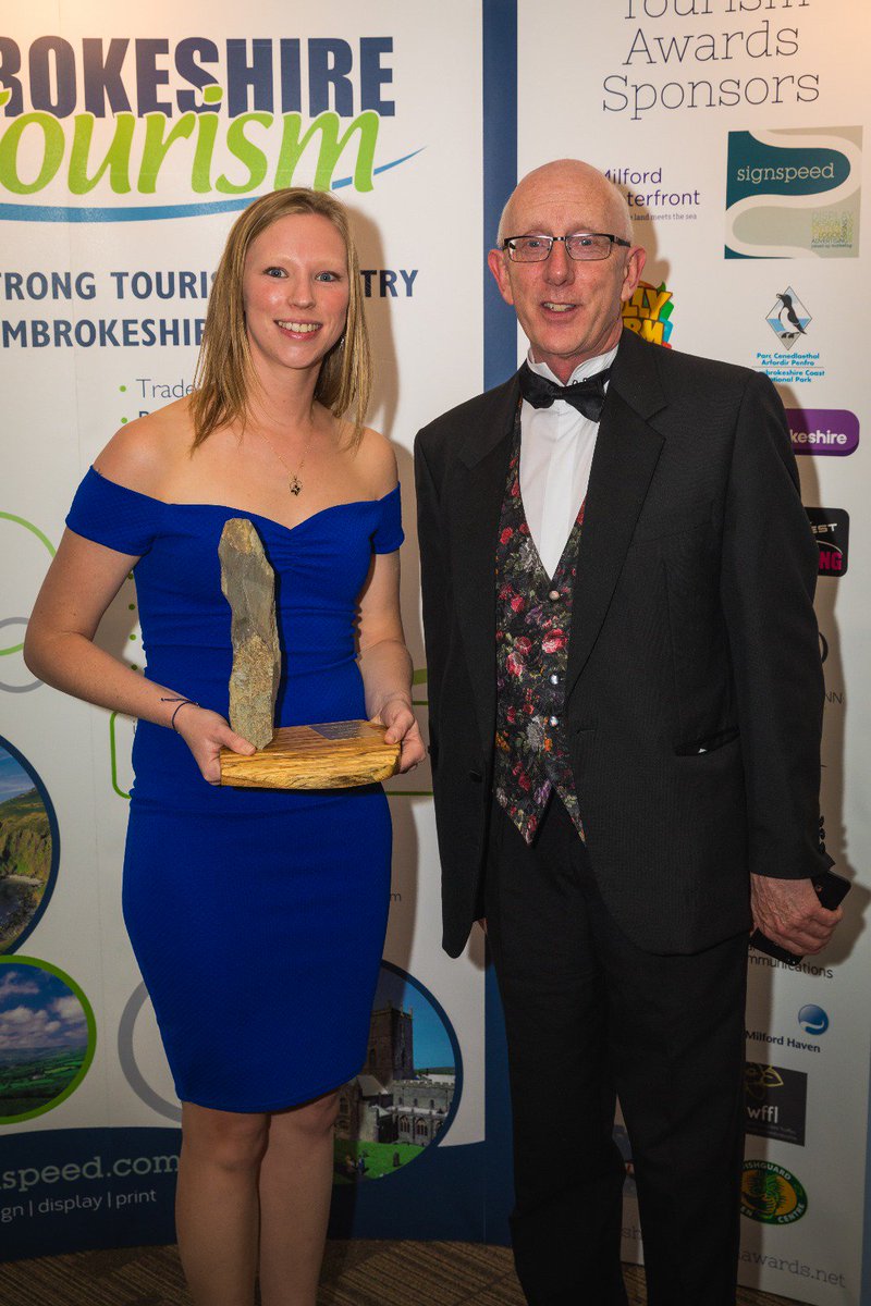 AndrewCTourism's tweet photo. Hats off to former UWTSD graduate Vicki Brace for "going it alone" and winning Best Supplier Business Award at Pembrokeshire Tourism Awards. Entrepreneurs rule ok? @UWTSD @vbracemarketing @lovepembs @quirkytraveller @VisitWalesBiz @Timfbm #Marketing https://t.co/liFIhbjFjW