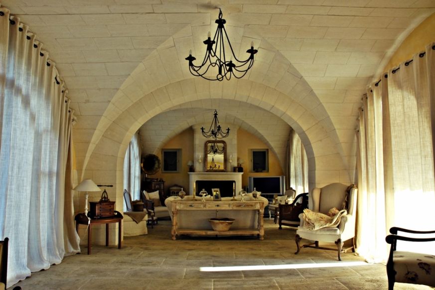 Très belles voûtes classiques réalisées sur une construction neuve par l'entreprise Establet. 👌 Pour plus d'infos sur la réalisation ➡️ goo.gl/XDVPAg #maçonnerie #bâtiment #btp