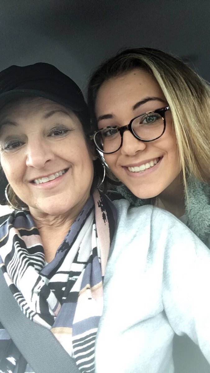 theemoryroy's tweet image. My sweet Mother went to be with the Lord this morning...she is no longer in pain...watch over us up there, Mom🙏🏻💕