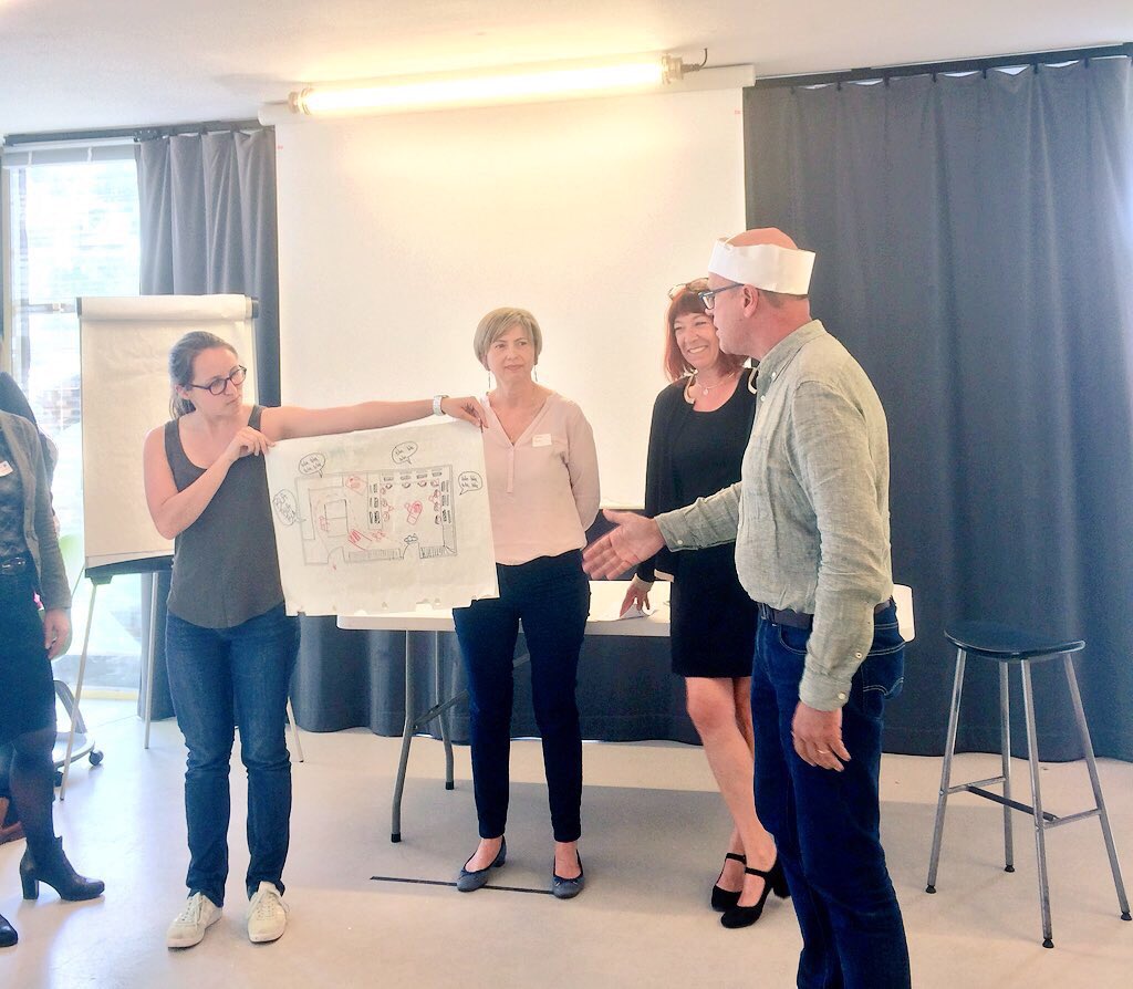 Time to pitch ! ⏰ 4 minutes pour convaincre ! Merci aux participants pour votre bonne humeur et votre motivation tout au long de la journée !! ☀️
#SensiEvent #PostedeSoins