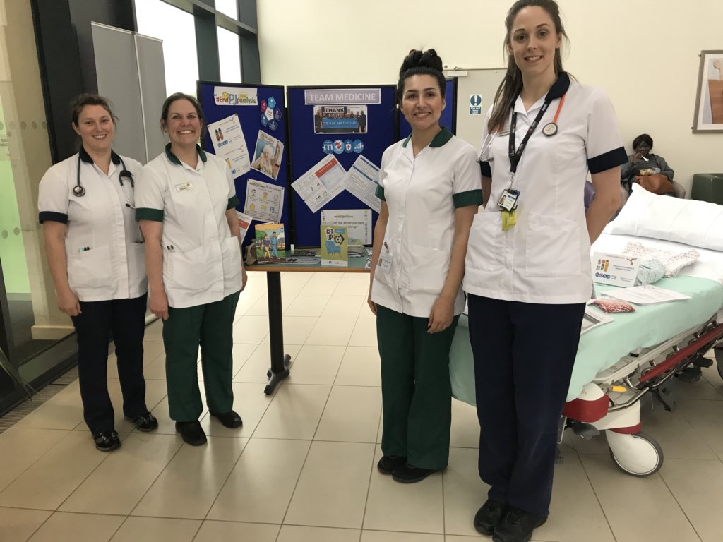 CWilliamson_PT's tweet image. Me and my hobbit colleagues! @tcookot why on earth do I look like an 8ft woman next to you guys?! I know I’m further forward but come on!! #SitUpGetDressedKeepMoving and #EndPjParalysis70 or Claire the massive tall Physio will come along 😳🙈🤔🤣 #mightwork #encouragement #6ft1in