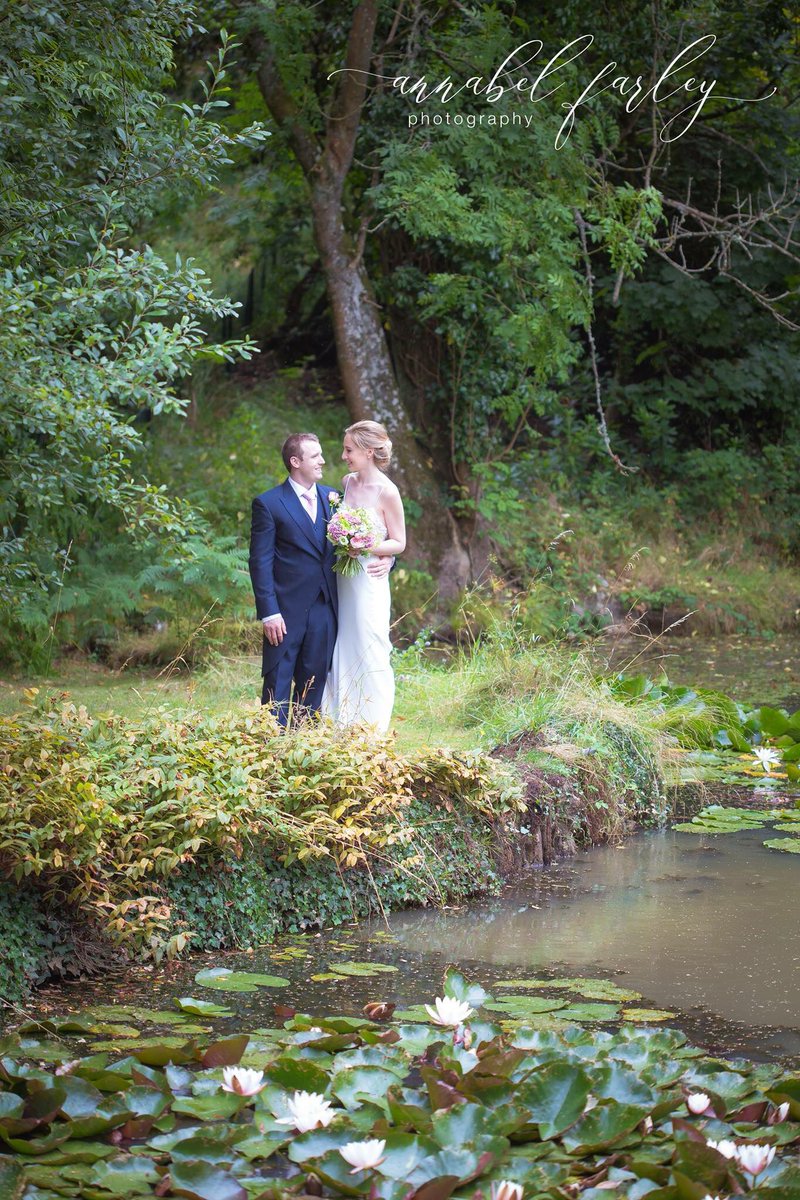 AnnabelFarley1's tweet photo. Flashback to Emma and Olivers special day at Mill Hall #millhall #newbury #berkshire #weddingvenue https://t.co/qzeQEvsAjx