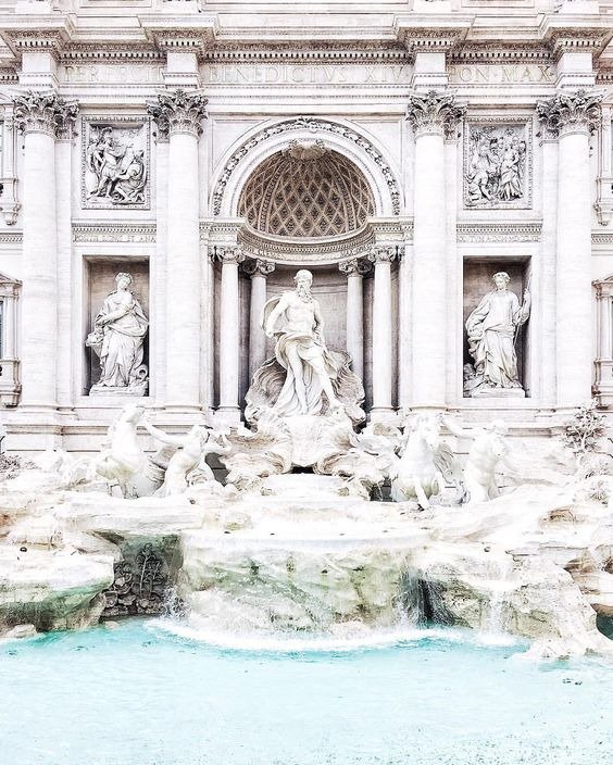 'Rome, the city of visible history.' 
- George Eliot

#ItalianInspiration