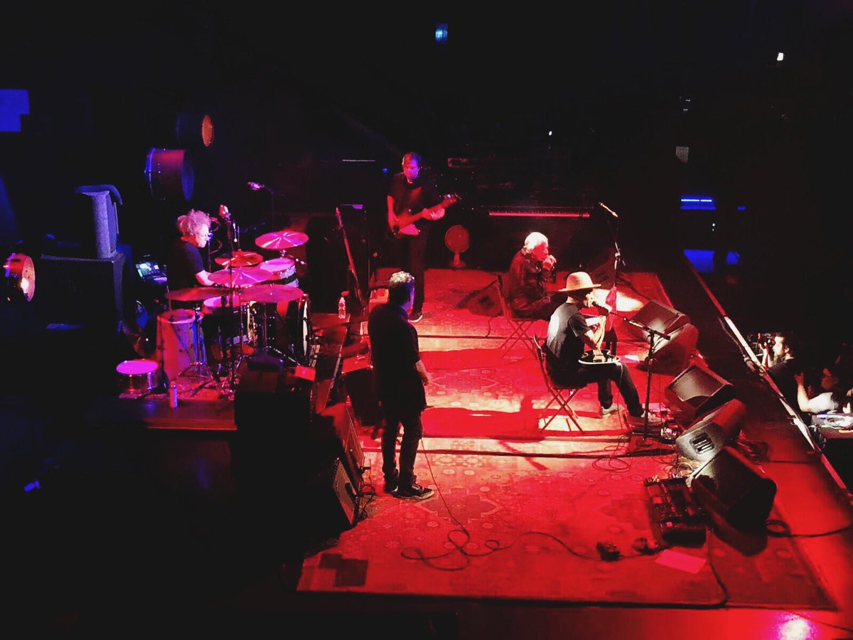 mengonimarco's tweet photo. I can change the world, with my own two hands. Unico @BenHarper https://t.co/YUoEXwDaxy