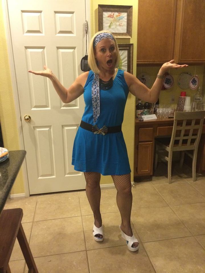 Traveling can be a nightmare, especially with #kids. I wrote a few of my favorite #travel #hacks to help you get through the crazy on #TelltaleTen this week. #Mom #Blog #Blogger #LifeHack #TelltaleTuesday

ow.ly/nxjr30jF3Nu