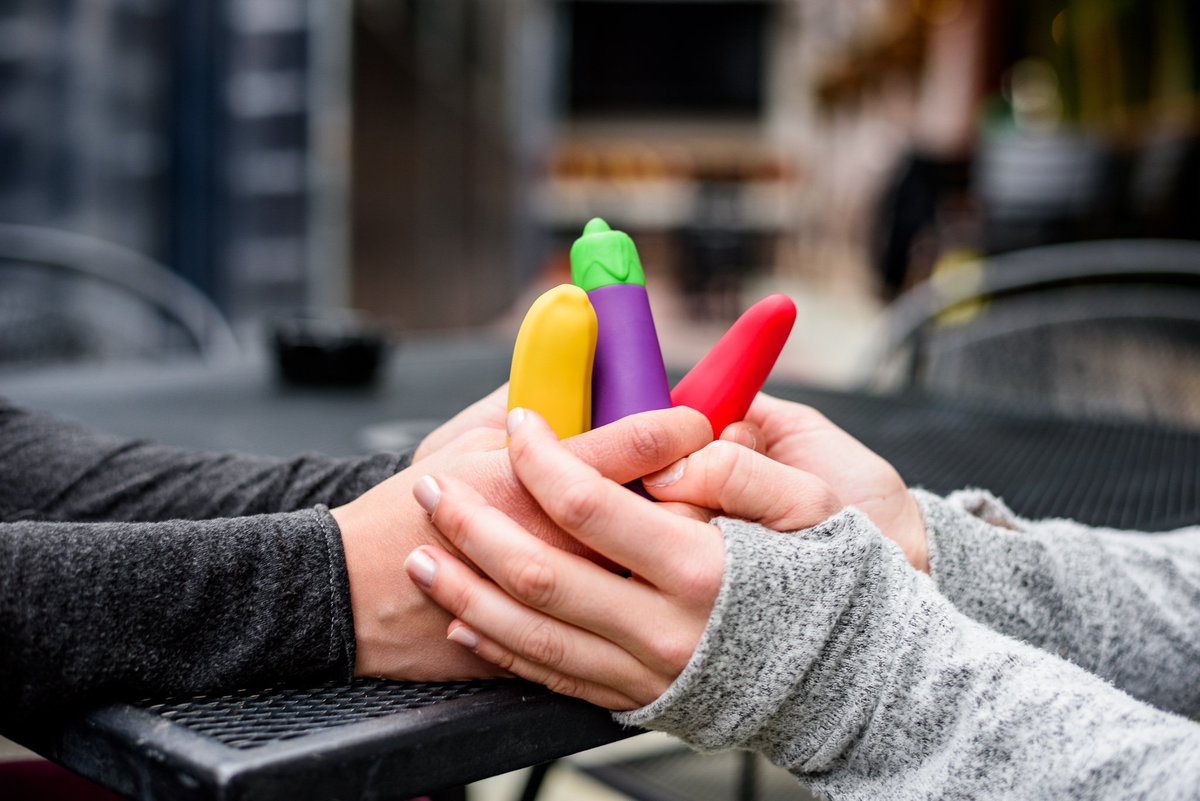 straight boy texts tweet media