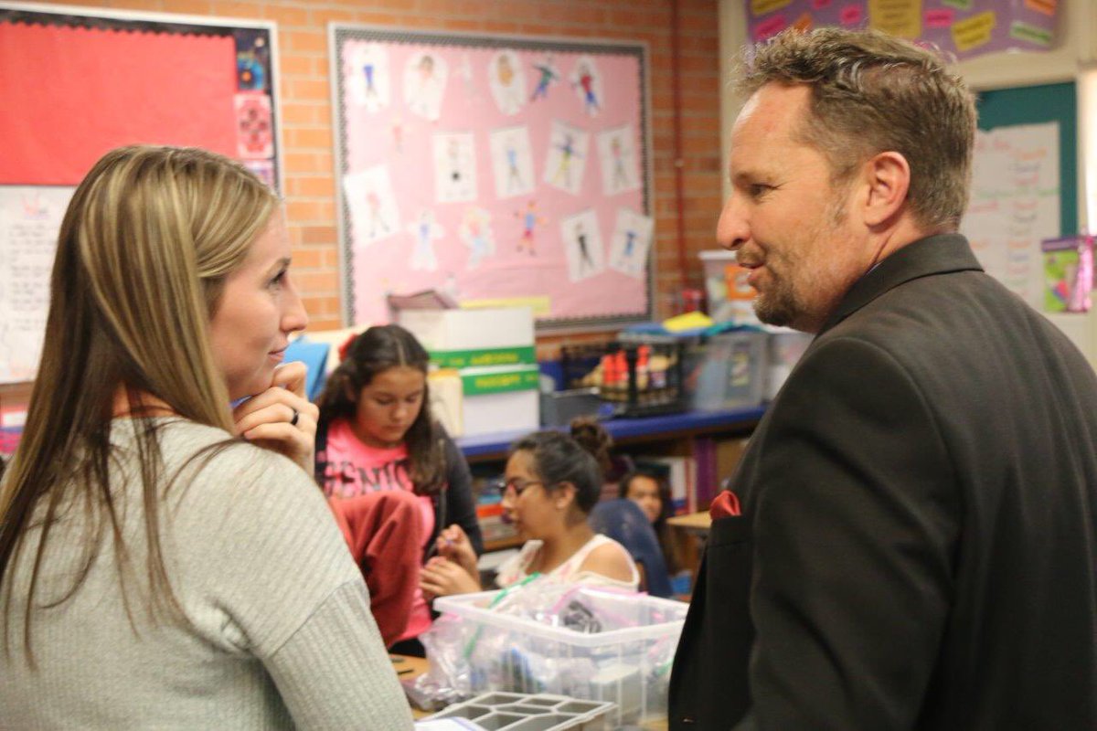 NSPRA's tweet photo. Today we gave a hands-on school tour to Pima County Schools Superintendent Dustin Williams. Fifth grade students at Prince Elementary were excited to show Mr. Williams their STEM knowledge and robotics skills. @PimaSchoolSup  #ADayInSchoolPR #DiscoverAmphi #STEMforall https://t.co/hrwrsc8EOJ