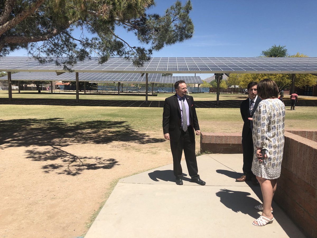 NSPRA's tweet photo. Today we gave a hands-on school tour to Pima County Schools Superintendent Dustin Williams. Fifth grade students at Prince Elementary were excited to show Mr. Williams their STEM knowledge and robotics skills. @PimaSchoolSup  #ADayInSchoolPR #DiscoverAmphi #STEMforall https://t.co/hrwrsc8EOJ