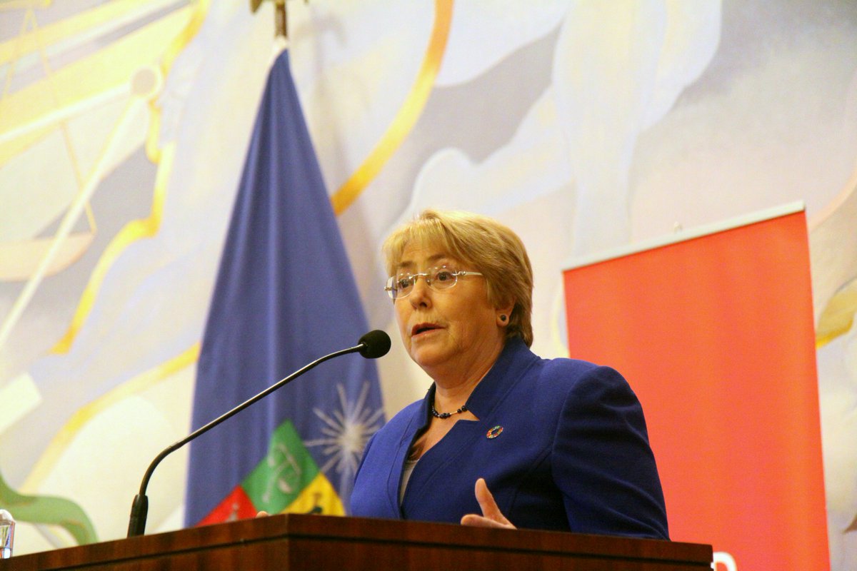 📰Bachelet en presentación de informe del <a href="/ObConstituyente/">ObConstituyente</a> : “Tengo plena conciencia de que no logramos concluir a cabalidad el proceso constituyente".
En <a href="/T13/">T13</a> t13.cl/noticia/politi…