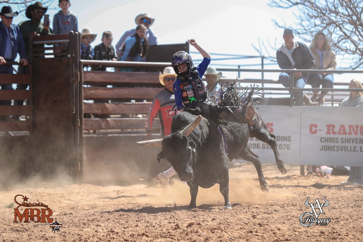 AvidVisualImage's tweet photo. The woes continue here in #Roswell but at least we know it just a few short days it will be back in the arena. We managed to get a vehicle to get us through until we figure out how to get things fixed.
Come Thursday we will be in #LockneyTX for some #MBR action https://t.co/eUQmCZ2z52
