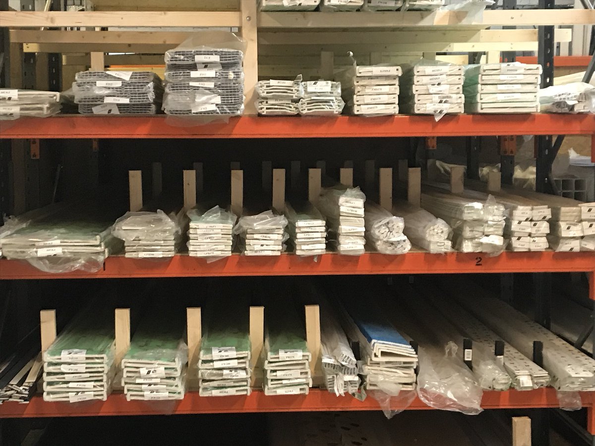 ultraglaze's tweet photo. Trade counter comeing together https://t.co/0n0UuXPhEj