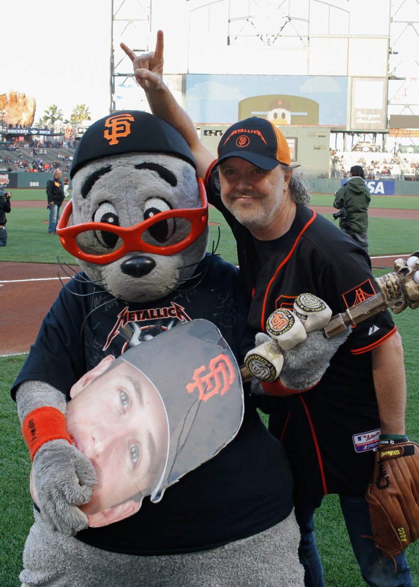 Thanks for the great night at the yard, @Metallica ⚡️  #MetallicaNight | #SFGiants https://t.co/fCvzITHFSF