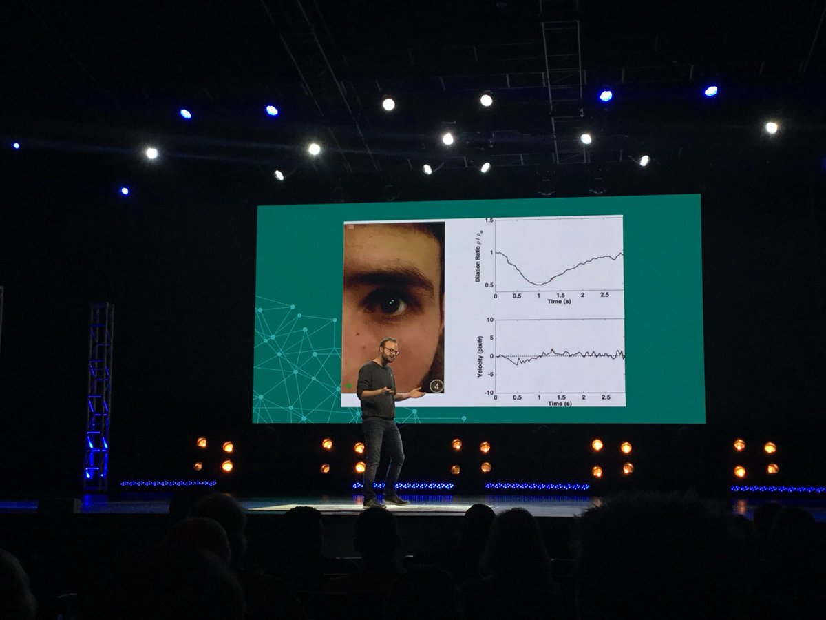 LeadersOutFront's tweet photo. #MedicallyMobile and #eye transparency for #concussions and cognitive ability. @brightlampLLC talks about their new #mobile first #510k way of breaking into this market with confidence and speed! #OceanDemoDay #StartupCincy #StartupNKY with @OCEANaccel https://t.co/74t85KkXO3