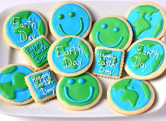 ParkPeople's tweet photo. Earth Day may have been this past Sunday,  but let's keep celebrating! Here are some great Earth Day themed party ideas. #MyParkMyParty #Milwaukee https://t.co/TMZdFO01rk
