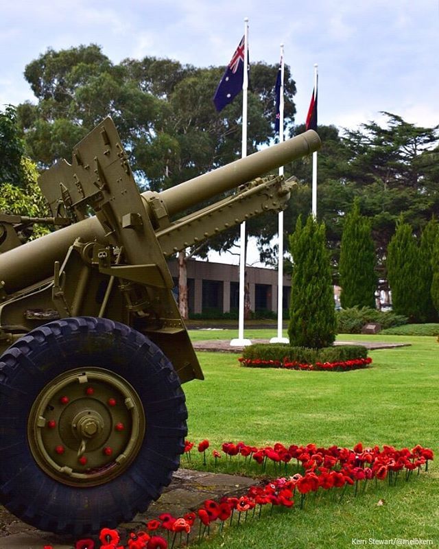melbkerri's tweet image. Lest We Forget.
Altona War Memorial following last Saturday's service.

#anzacday2018 
#visitmelbourne #lestwe forget
#seeaustralia #ig_downunder #melbsmoments #aussiephotos #australia_oz #melbourne_insta
 #igersmelbourne #ig_aussiepix
#loves_united_aust… ift.tt/2qX3x5E