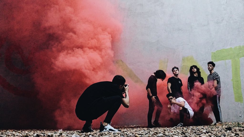 TheViewsMusic's tweet photo. Adelanto de lo que se viene🔥❤️❤️❤️ https://t.co/v9sf56NUxX