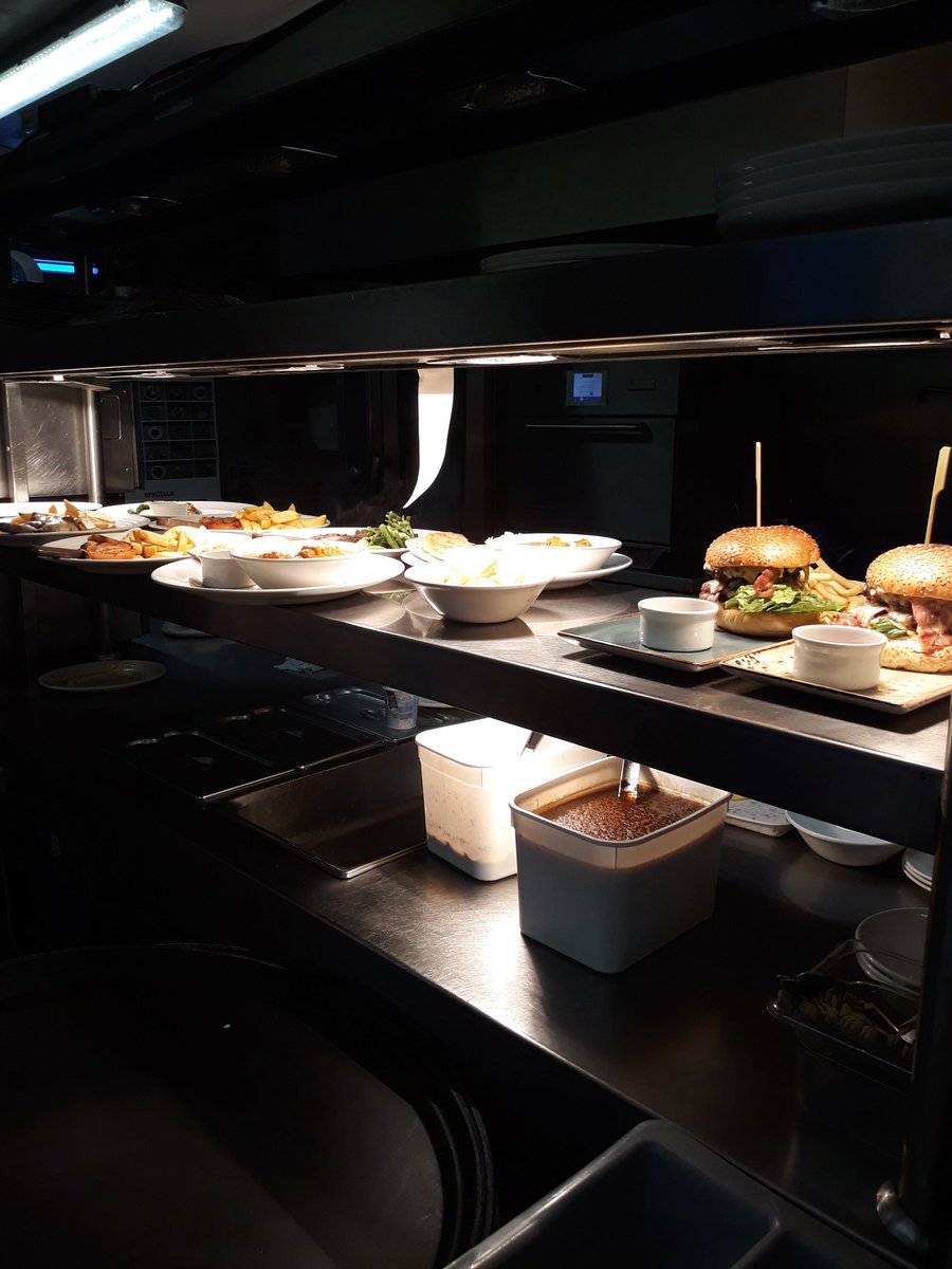 seandavison tweet media