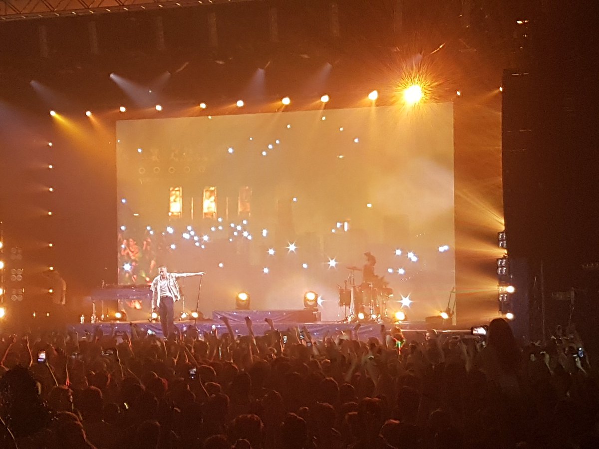 Love from Budapest ❤❤❤ <a href="/macklemore/">Macklemore</a> 
#vienna #geminitour