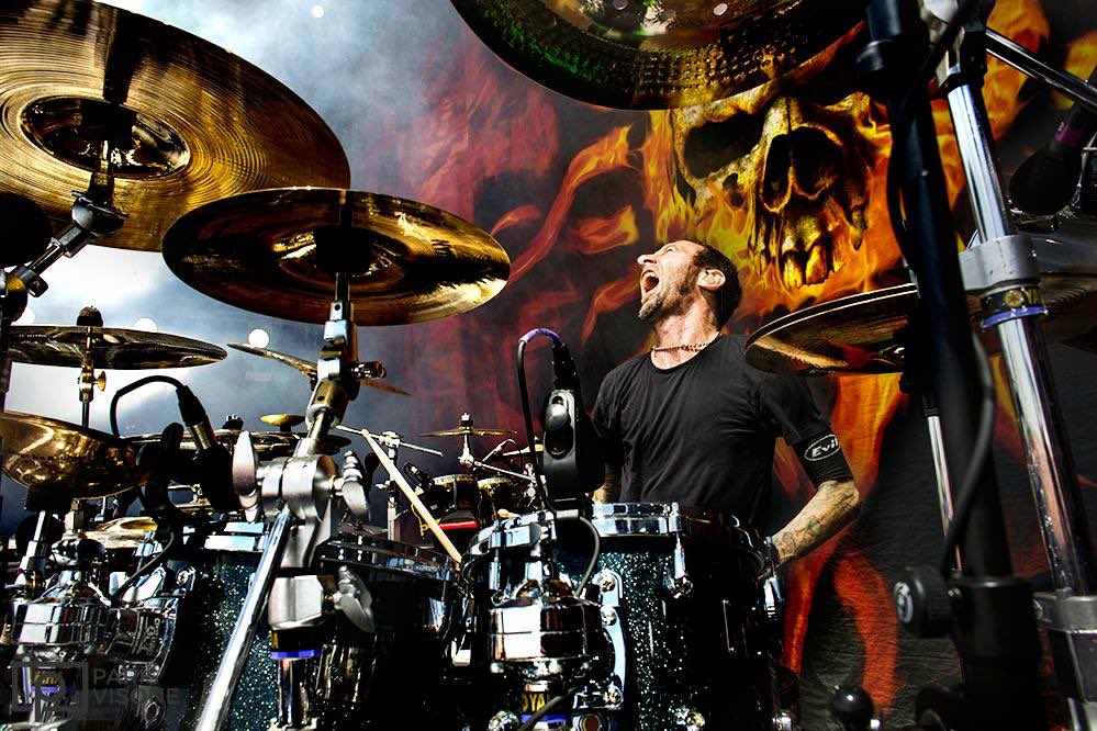 Happy Birthday to Godsmack\s Shannon Larkin!! 
