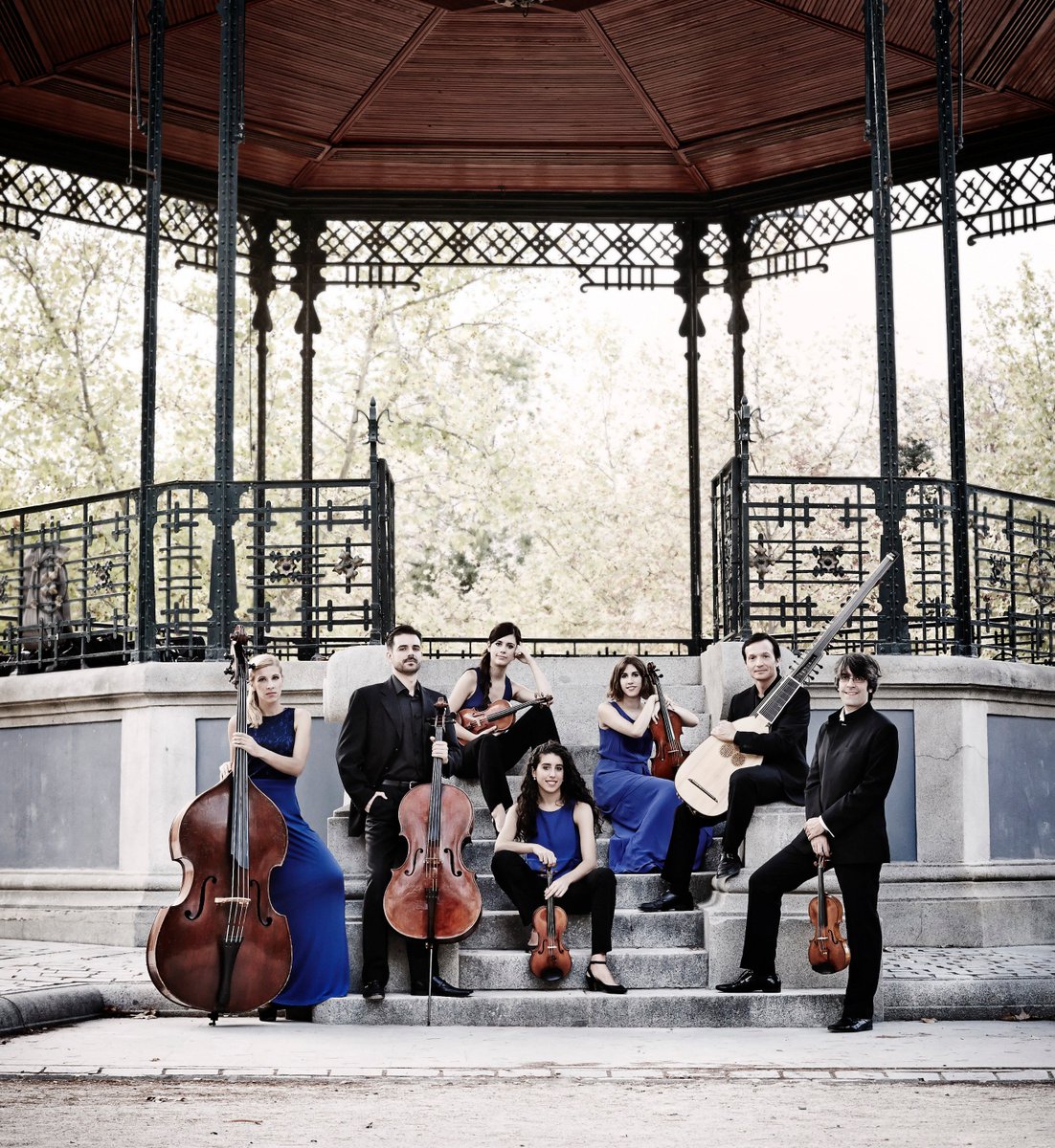 enclavedecamara's tweet photo. A túa próxima cita coa #MúsicaDeCámara en #Ourense:
🔶 ENSEMBLE PRAETERITUM 
🎼 As Catro Estacións de #Vivaldi  ❄️🌹🌻🍄
📅 Xoves 3 maio 20.30 h
🏛️Teatro Principal @TeatroPOurense 

@EPraeteritum @LaRegion @teleminho @FaroOurense @vozourense @cremiloproycult @OurenseCultura https://t.co/2NCNj6TTB7