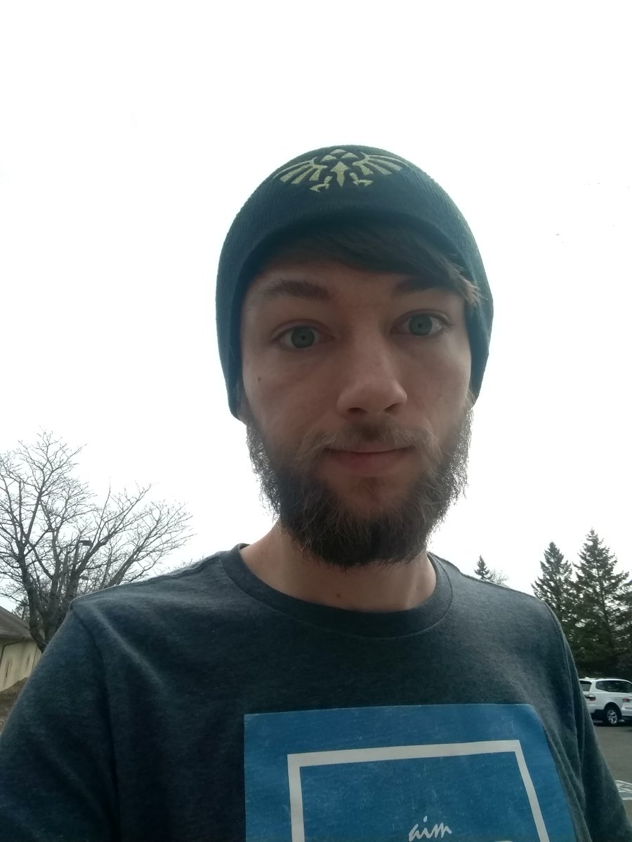 King0light's tweet photo. I don't do this often but I took a selfie for you amazing people. (Don't get used to it) #smallyoutuber #zeldaisthebest #finallyspringtime https://t.co/MnKRNcaoNB