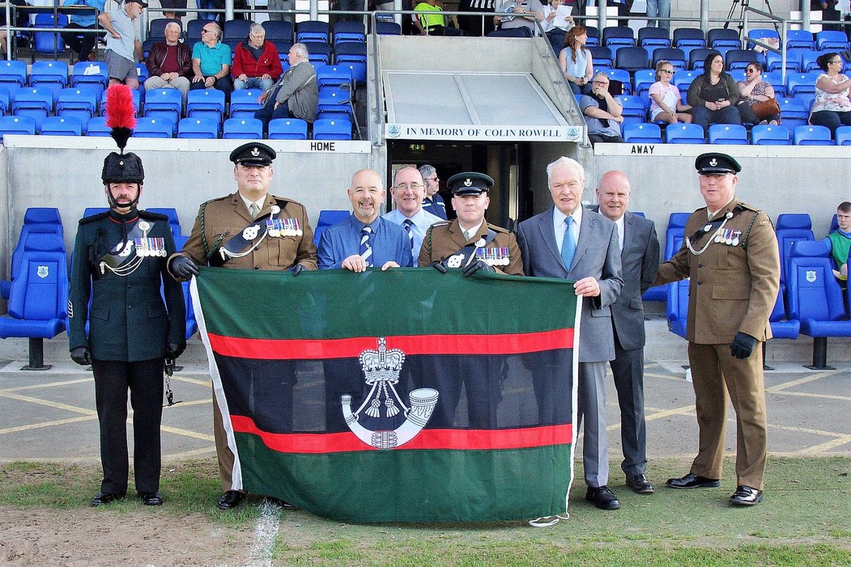 8RIFLES's tweet photo. 8th Battalion The Rifles are proud to forge a new partnership with Bishop Auckland Football Club. “Come on you Two Blues” @8RIFLES @bishopafc https://t.co/ULJftUN7KI