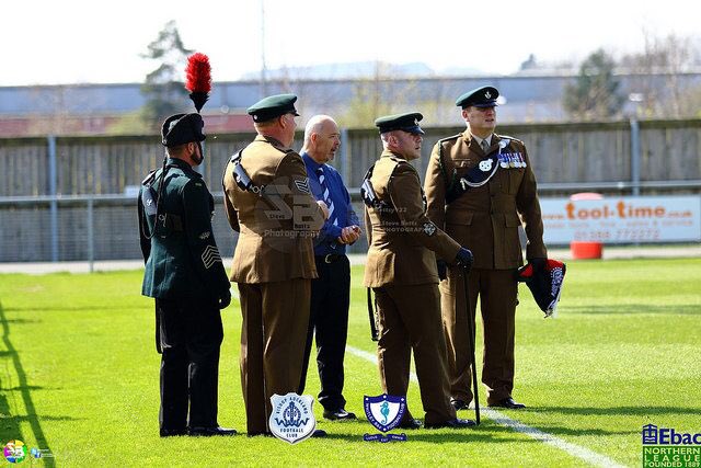 8RIFLES's tweet photo. 8th Battalion The Rifles are proud to forge a new partnership with Bishop Auckland Football Club. “Come on you Two Blues” @8RIFLES @bishopafc https://t.co/ULJftUN7KI