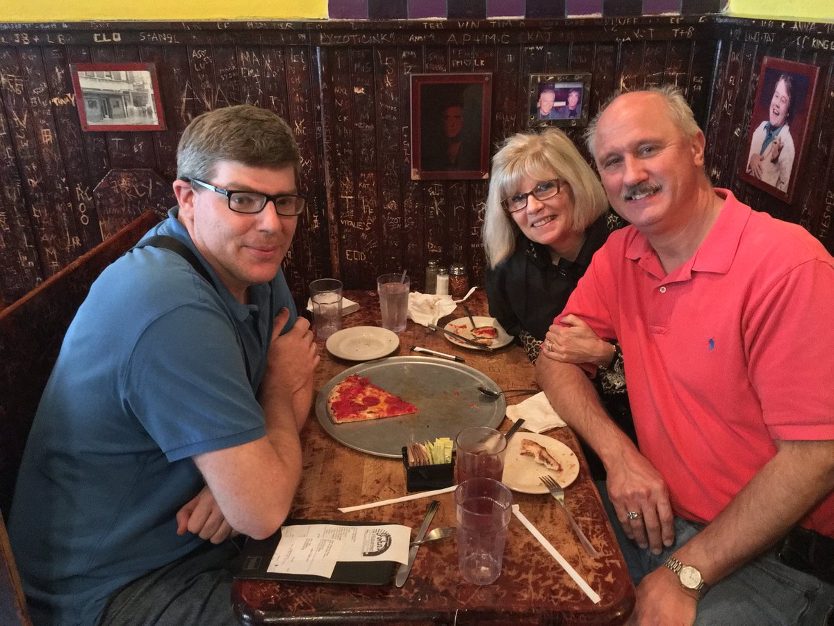 johnsemlak's tweet photo. @TourguideStan Tour of Greenwich Village finishing at #JohnsofBleecker pizzeria. #travel #tourism #NYCTuesdayTourChat https://t.co/oJzxLmKq7P