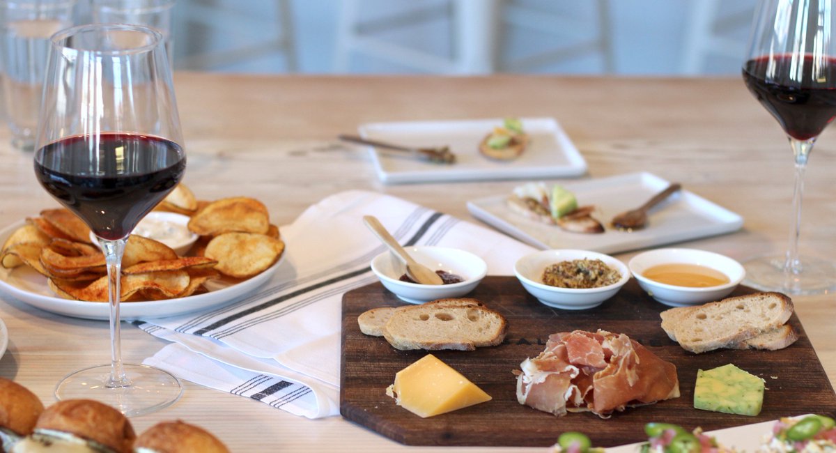 Life happens, happy hour helps. $5 small bites and featured wines from 5-7pm every weeknight.