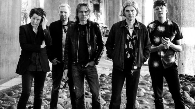 iglumx's tweet photo. Franz Ferdinand en el Pepsi Center, presenta su nueva producción, no te la pierdas. #DisfrutaLaVida https://t.co/WmkS1SubFO https://t.co/uRWBXnbgeF
