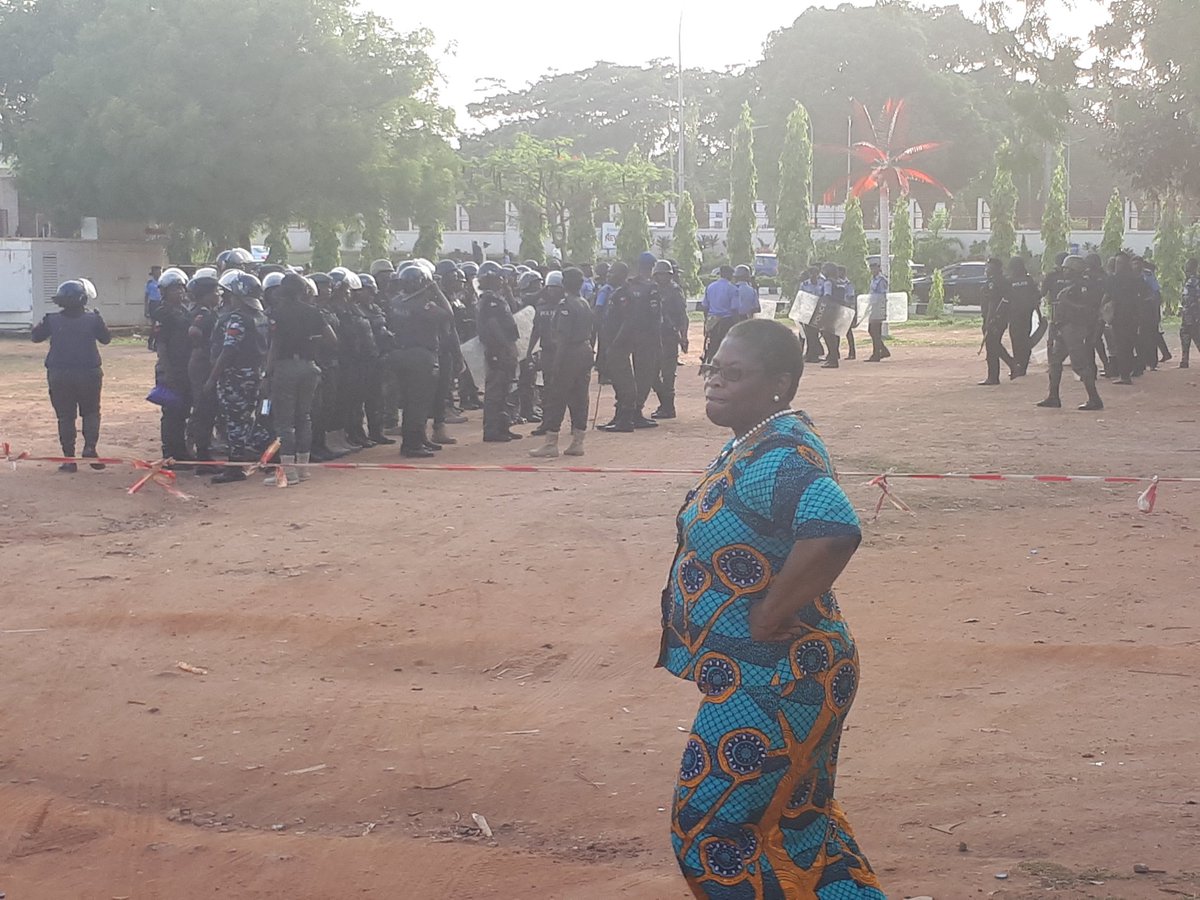 AishaYesufu's tweet photo. We would not be intimidated.
#BringBackOurGirls NOW and ALIVE
#CryingToBeRescued
#NeverToBeForgotten https://t.co/Jx267cTRKX