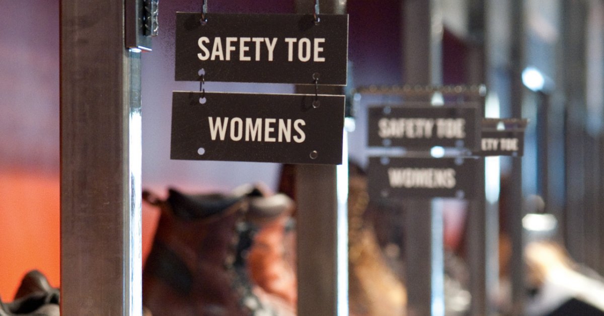 RedWingShoesSac's tweet photo. Our shoes are made to hold up, no matter the job. Visit Red Wing Sacramento to try on the toughest #safetytoe boots out there!
#toughboots #workboots #redwingshoes #thebest
https://t.co/g5e4BTAIoL https://t.co/vnbxDPjHME