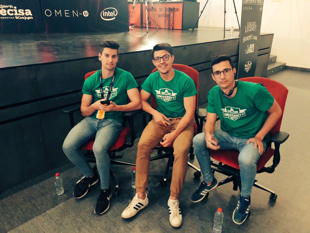 University_ES's tweet photo. 🏆SEMI FINALES DE CLASH ROYALE🏆
🦎 @Lizards_uja VS @LionsUPCT 🦁
#FinalesIgnis #FinalesUniversity https://t.co/OE0hkJgJF2