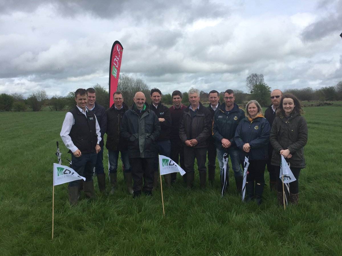 DLF_IRL's tweet photo. Thanks to David &amp; Ivan Thomas, DLF grass partner farmers, for showing all the farmers involved in the programme around their recently converted beef to dairy farm in Rahan Tullamore.Huge amount of work done on the farm in the last yr. V impressive. @AgrilandIreland @farm_ireland https://t.co/XcPUiYOnV2