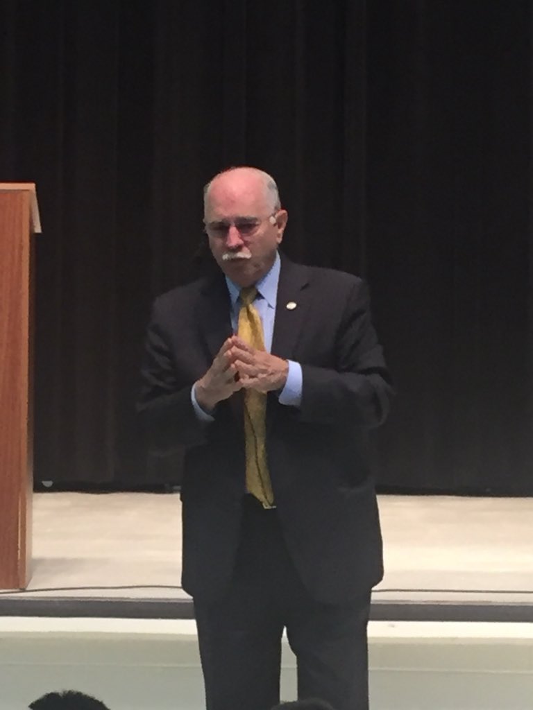 Mayor Hobgood is teaching our 3fd graders about local government.  Thank you Mayor Hobgood for spending the afternoon with us. <a href="/CantonSTEM/">Canton STEM Academy</a> <a href="/CityofCantonGA/">City of Canton, Ga</a>