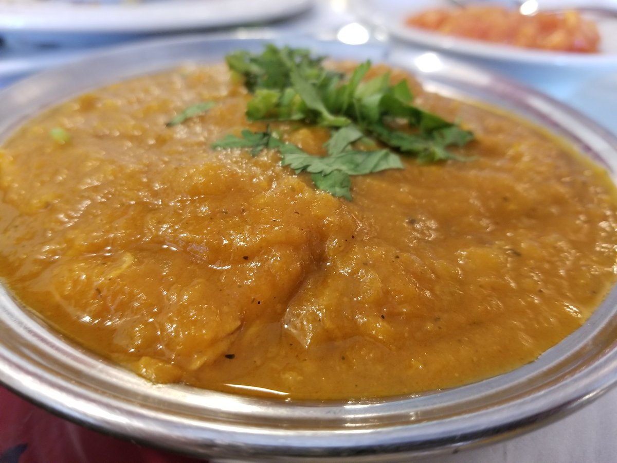 Lizro27's tweet photo. #lunch #DineSpringfield #panjabitadka #SpringfieldMa #buylocal #curry #samosas https://t.co/9KiNJ3LGtu