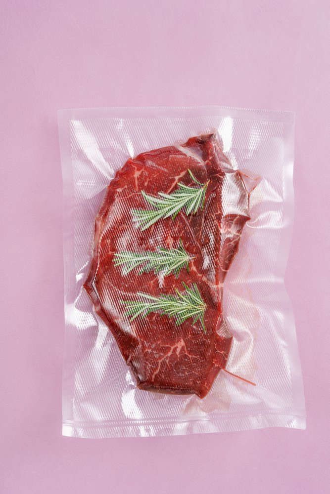 aldensbutchers's tweet photo. As soon as you get your #beef, if you are not #cooking it that day, remove it from the #butchers paper and wrap it in plastic wrap. Then place it in a zip-lock bag and keep it refrigerated. #ButchersTips #GreatBritishBeefWeek https://t.co/FvC1SJbZ8M