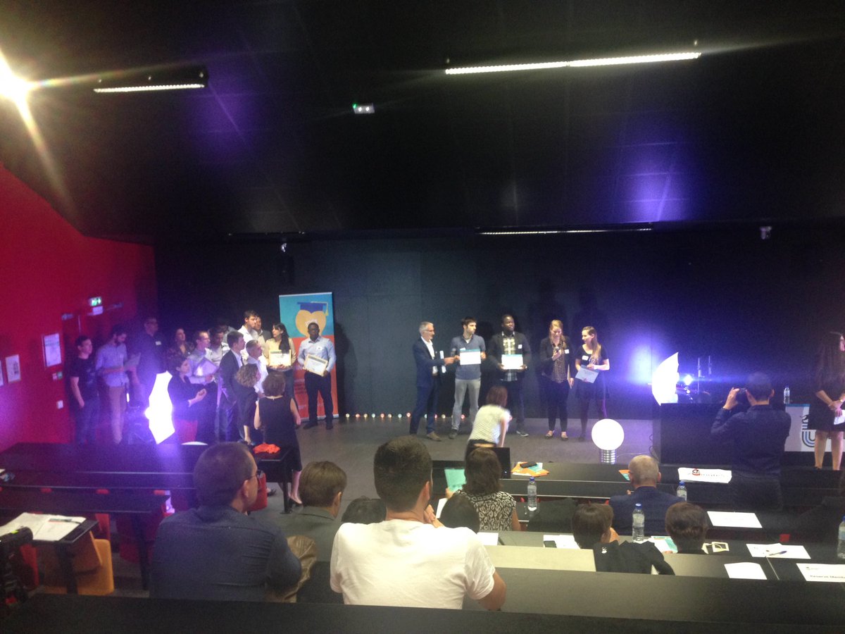 Pulsalys's tweet photo. Et enfin le trophée Coup de cœur du public pr le projet #Ecobulles : une gamme de savons écologiques issus de la valo d'huile végétale https://t.co/LKD3mTH8qM