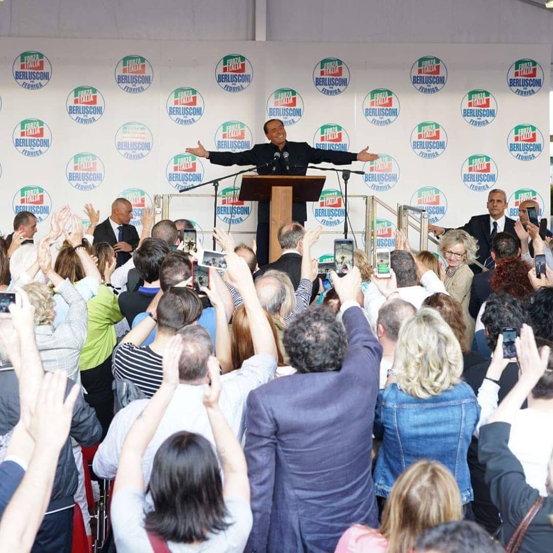 Silvio Berlusconi tweet media