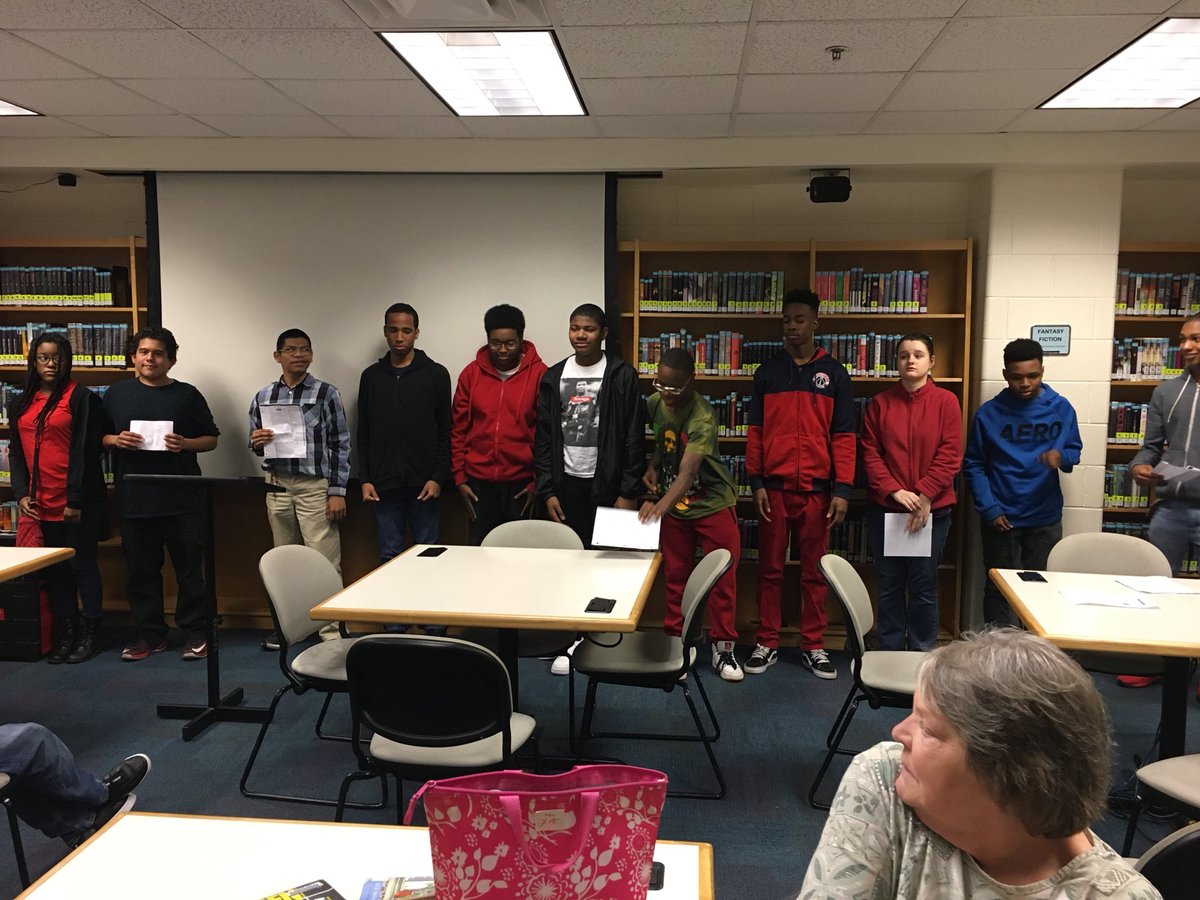 Ms. Harper’s students did some slammin at the Poetry Slam in the MBK Library! Happy National Poetry Month!